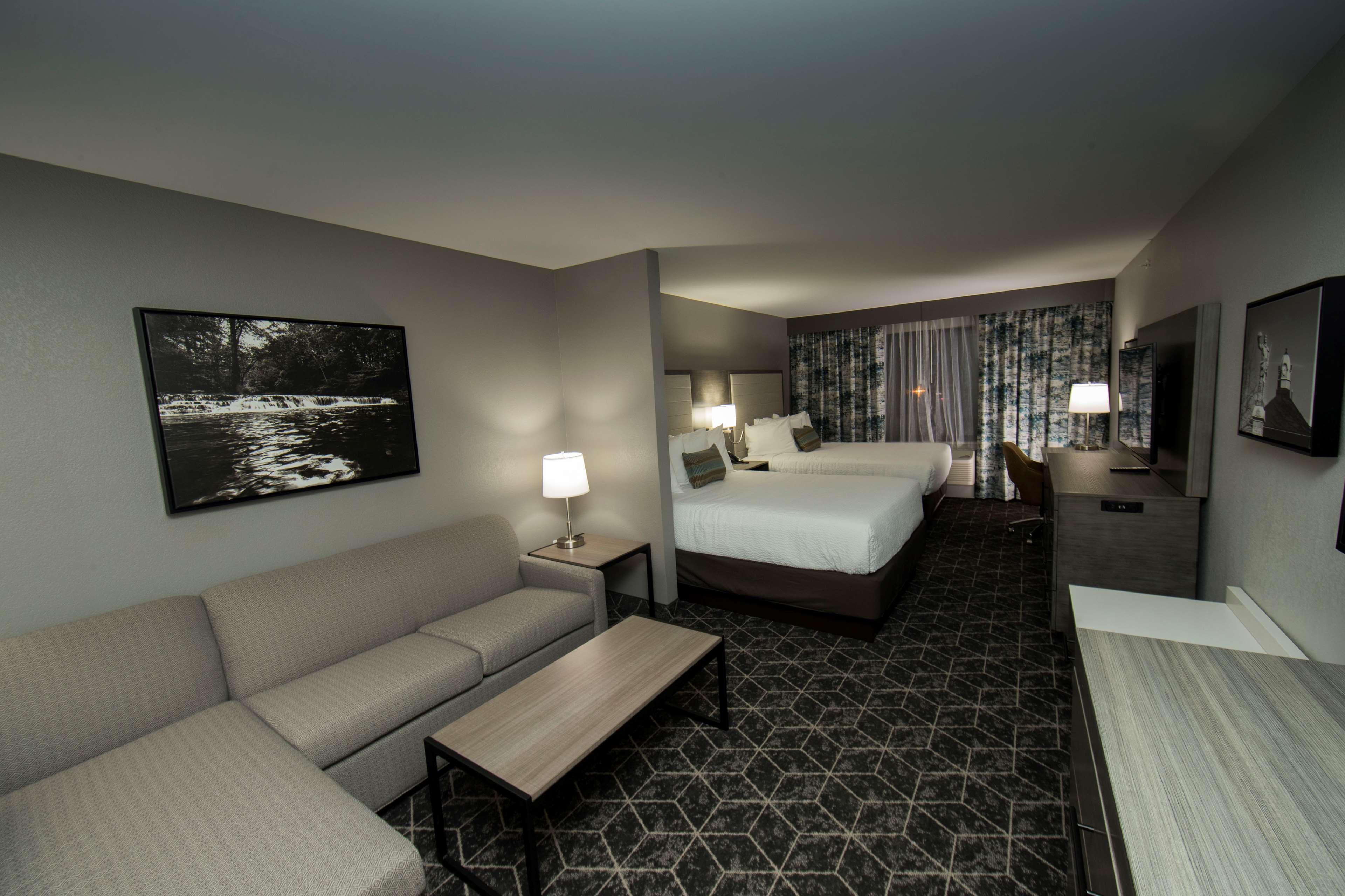 Best Western Plus Lawrenceburg Extérieur photo